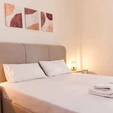 Apartment Brand New 2 Bedroom Haven In Galatsi