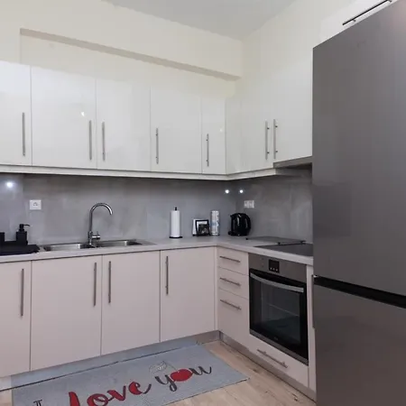 Brand New 2 Bedroom Haven In Galatsi * Athens